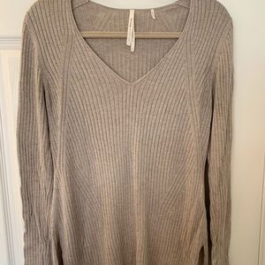 The Group Babaton / Grey / L